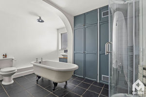 Photo 12- click for photo gallery